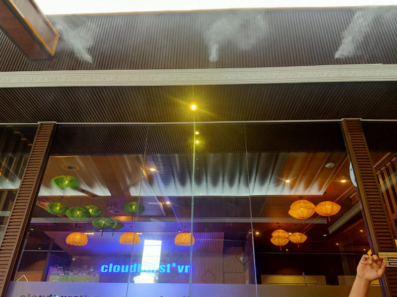 cloudburst-vn-cafe 