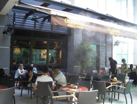 Dịch vụ lắp đặt lắp đặt máy phun sương CloudBurst cho bãi xe quán café